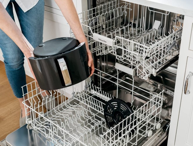 How to Clean Ninja Air Fryer Basket Easily